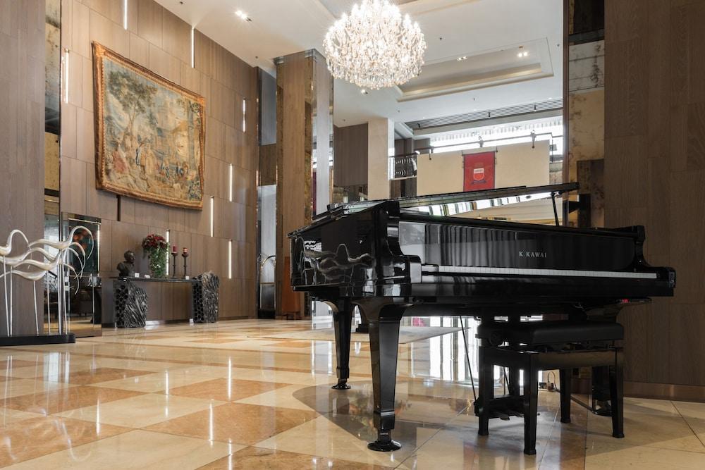 Chateau De Chine Hotel Таоуан Екстериор снимка