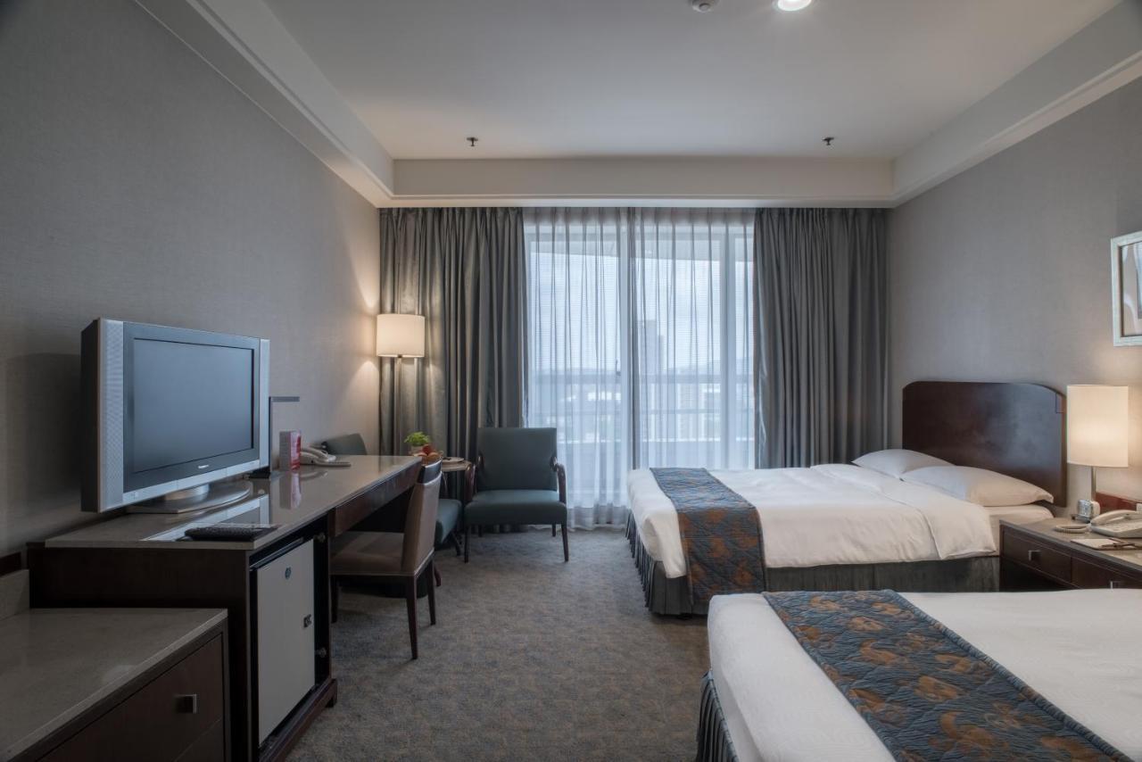 Chateau De Chine Hotel Таоуан Екстериор снимка
