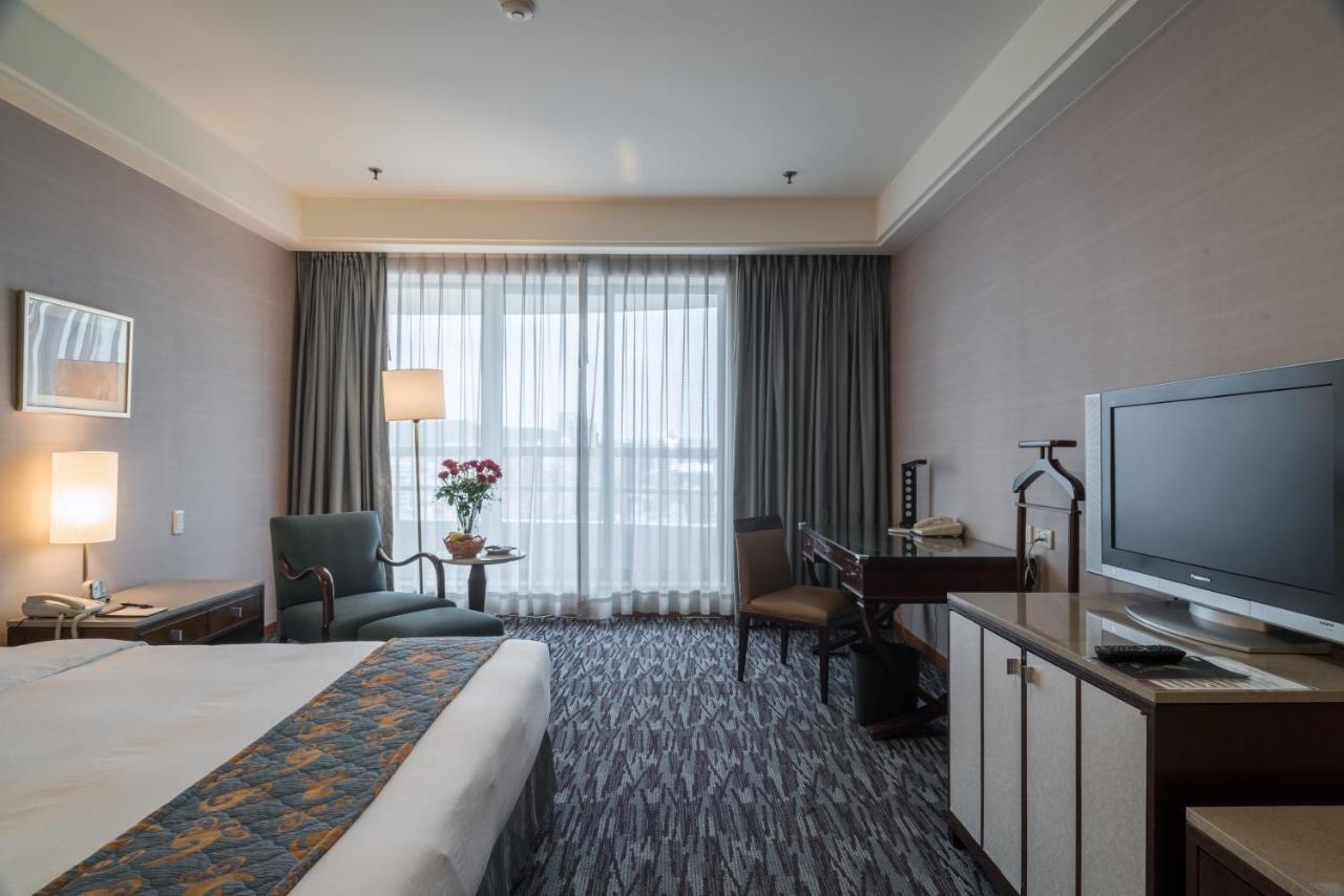 Chateau De Chine Hotel Таоуан Екстериор снимка